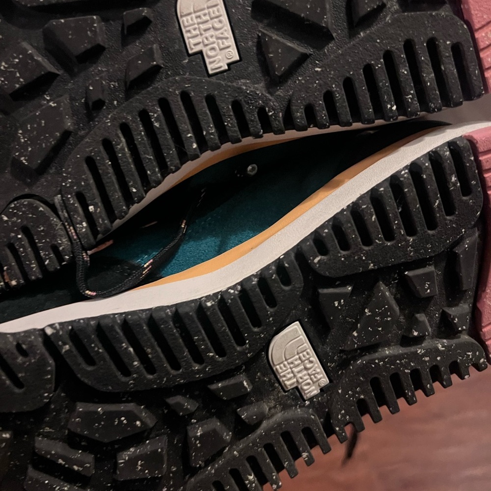 Northface hiking boots - Picture 3 of 5